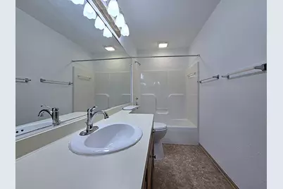 6035 S Crosswinds Dr #5, Cudahy, WI 53110 - Photo 17