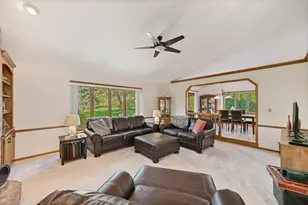 8752 W Willow Pointe Parkway, Franklin, WI 53132 - Photo 5