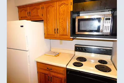 8535 W Waterford Ave #2, Greenfield, WI 53228 - Photo 13