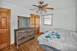 3631 S 82nd St, Milwaukee, WI 53220 - Photo 9