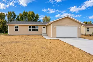 1260 E Bluff Rd, Whitewater, WI 53190 - Photo 1