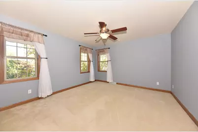 933  Juniper Ln, Hartford, WI 53027 - Photo 33