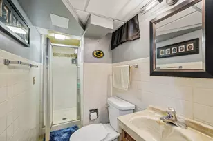 7020 W Bennett Ave, Milwaukee, WI 53219 - Photo 19
