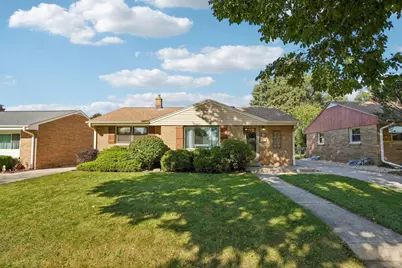 7020 W Bennett Ave, Milwaukee, WI 53219 - Photo 29