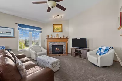 794  Geneva National Ave #6-06, Geneva, WI 53147 - Photo 7