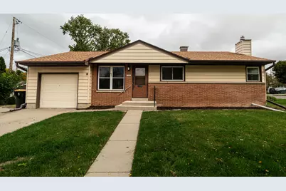 11406 W Park Hill Ave, Wauwatosa, WI 53226 - Photo 1