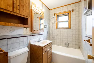 11406 W Park Hill Ave, Wauwatosa, WI 53226 - Photo 25