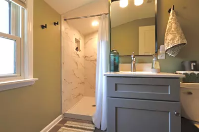 605 N 103 St, Wauwatosa, WI 53226 - Photo 15
