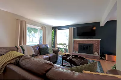605 N 103 St, Wauwatosa, WI 53226 - Photo 11