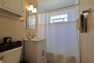 605 N 103 St, Wauwatosa, WI 53226 - Photo 13