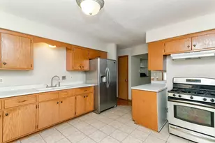 6113 W Leon Terrace, Milwaukee, WI 53218 - Photo 3