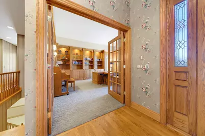 8434 S Fountain Ct, Franklin, WI 53132 - Photo 15