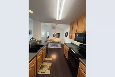N16W26532  Meadowgrass Cir #F, Pewaukee, WI 53072 - Photo 17