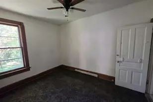 3035 N 23rd St, Milwaukee, WI 53206 - Photo 11