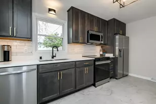 4125 S 5th St, Milwaukee, WI 53207 - Photo 9