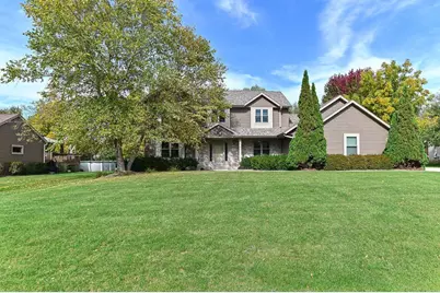 26604  Richard Dr, Racine, WI 53185 - Photo 3