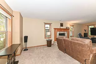 26604 Richard Dr, Racine, WI 53185 - Photo 7