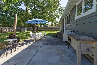 218  Wilcox St, Fort Atkinson, WI 53538 - Photo 17