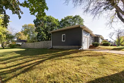 218  Wilcox St, Fort Atkinson, WI 53538 - Photo 5