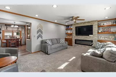 3344 W Edgerton Ave, Greenfield, WI 53221 - Photo 9