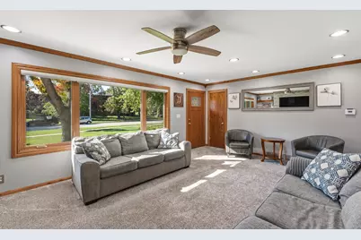 3344 W Edgerton Ave, Greenfield, WI 53221 - Photo 11