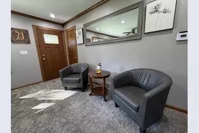 3344 W Edgerton Ave, Greenfield, WI 53221 - Photo 13