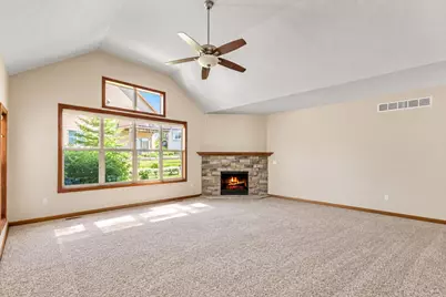 3506  Hawthorn Hill Dr, Waukesha, WI 53188 - Photo 5