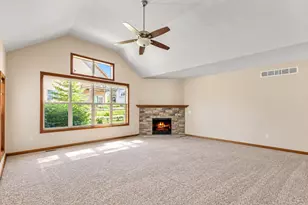3506 Hawthorn Hl Dr, Waukesha, WI 53188 - Photo 5