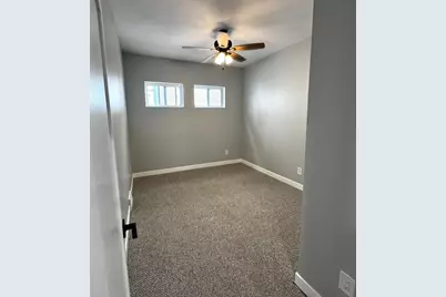 924  Wisconsin Ave, Racine, WI 53403 - Photo 15