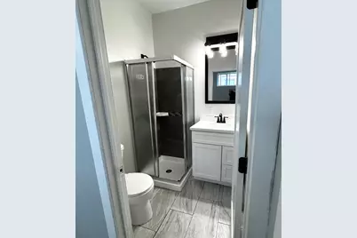 924  Wisconsin Ave, Racine, WI 53403 - Photo 17