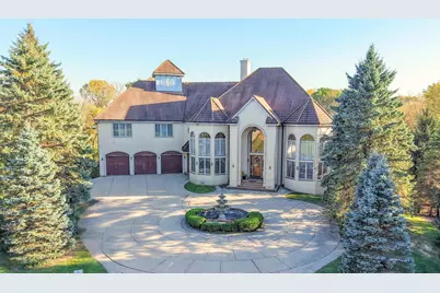 N78W13031  Country Club Ct, Menomonee Falls, WI 53051 - Photo 1