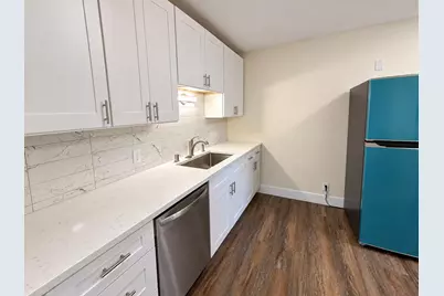 5025 N 27th St, Milwaukee, WI 53209 - Photo 5