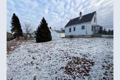 N26W27298  Pospect Ave, Pewaukee, WI 53072 - Photo 9
