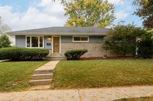 1104 N Bel Ayr Dr, Waukesha, WI 53188 - Photo 29