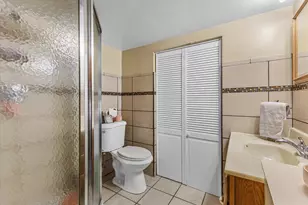 2213 Phillips Ave, Racine, WI 53403 - Photo 23