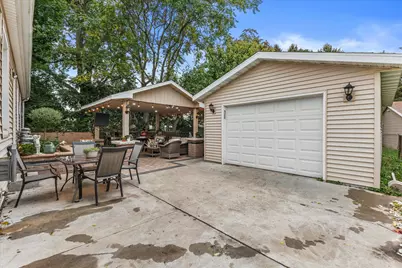 2213  Phillips Ave, Racine, WI 53403 - Photo 27