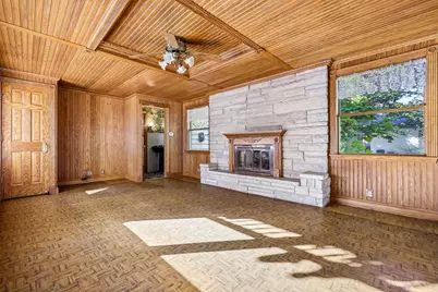 3307 W Hickory Rd, Mequon, WI 53092 - Photo 23