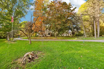 3307 W Hickory Rd, Mequon, WI 53092 - Photo 3