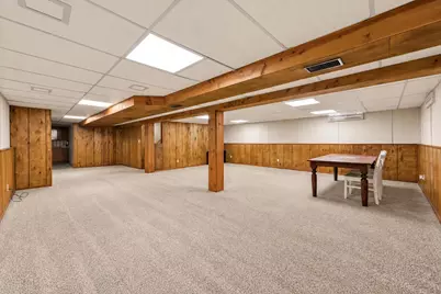 12123 W Diane Dr, Wauwatosa, WI 53226 - Photo 23