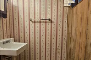 1967 S 71st St, West Allis, WI 53219 - Photo 17