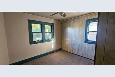 1967 S 71st St, West Allis, WI 53219 - Photo 7