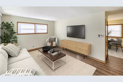 8300 W Marion St, Milwaukee, WI 53222 - Photo 9