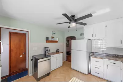 7815 W Beloit Rd, West Allis, WI 53219 - Photo 9