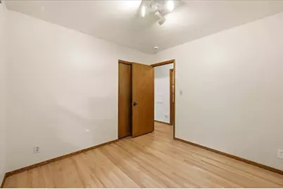 1608  Willow Ct, Grafton, WI 53024 - Photo 23