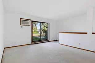4415 S Green Ridge Cir, Greenfield, WI 53220 - Photo 3