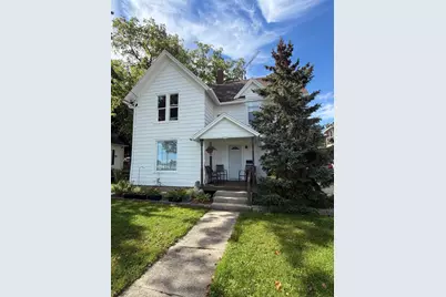165 S Pine St, Burlington, WI 53105 - Photo 1