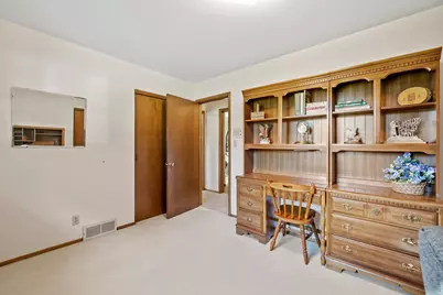 4824 N Parke Ridge Ln, Sheboygan, WI 53083 - Photo 19