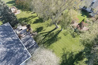 713  Willow Creek Pkwy, Watertown, WI 53094 - Photo 9