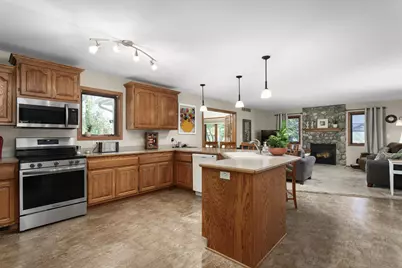713  Willow Creek Pkwy, Watertown, WI 53094 - Photo 19