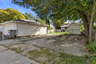 6210 W Morgan Ave, Milwaukee, WI 53220 - Photo 27